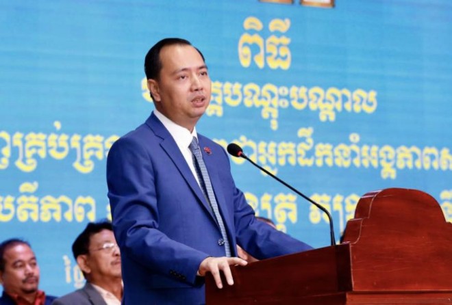 ឯកឧត្តម នេត្រ ភ​ក្ត្រា អញ្ជើញ​បិទ​វគ្គ​សិក្សា​ស្តីពី ”​ភាព​ជា​អ្នកគ្រប់គ្រង និង​ដឹកនាំ​អង្គភាព​សារព័ត៌មាន​” ដែល​រៀបចំ​ដោយ​សមាគមន៍​អភិវឌ្ឍន៍​វិជ្ជាជីវៈ​អ្នក​សារពត៌មាន​