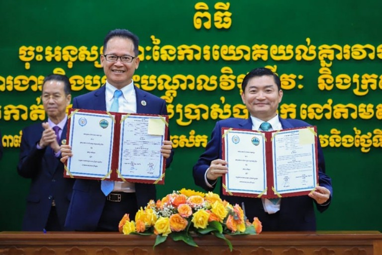 កម្មករ កម្មការិនី ចូលរួម​យ៉ាង​រីករាយ និង​ស្វាហាប់ ជាមួយ​យុទ្ធនាការ «​កម្ពុជា​ស្អាត ខ្មែរ​ធ្វើ​បាន​»