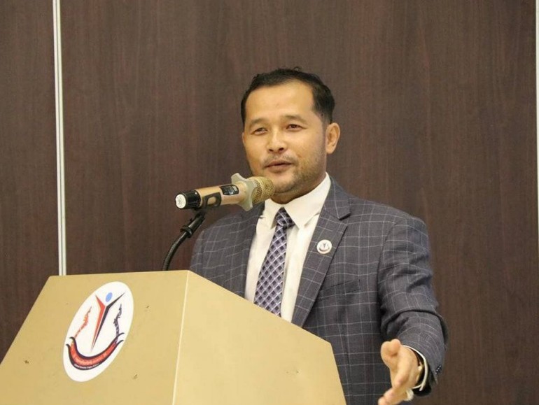 ​លោក ហោ គន្ធា ប្រធាន​សមាគម​អភិវឌ្ឍន៍​វិជ្ជាជីវៈ​អ្នកសារព័ត៌មាន​កម្ពុជា សូម​គោរព​ជូនពរ ឯកឧត្ដម​បណ្ឌិត ជា ដែន អនុរដ្ឋលេខាធិការ ក្រសួង​សង្គម​សង្គមកិច្ច អតីត​​យុទ្ធជន និង​យុវ​នីតិ​សម្បា​ទា និង​ក្រុមគ្រួសារ ក្នុងឱកាស​អបអរសាទ​រ ពិធី​បុណ្យចូលឆ្នាំ​ប្រពៃណី ចិន វៀតណាម​
