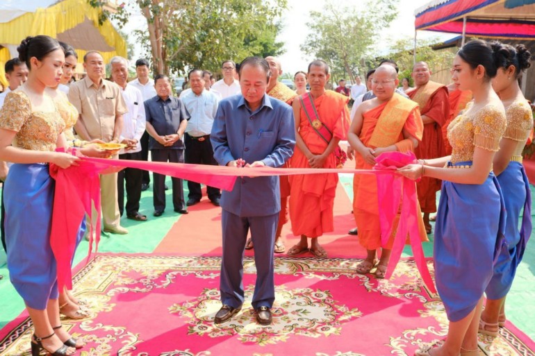 ​ឯកឧត្តម វ៉ា ថន អភិបាល​ខេត្ត​ក្រចេះ អញ្ជើញ​ជា​អធិបតីភាព​ក្នុង​ពិធី​សម្ពោធ​ឆ្លង​កុដិ និង​សមិទ្ធផល​នានា នៅ​វត្ត​ពោធិ​វនា​រាម ស្ថិតនៅ​ភូមិ​ធំ ឃុំ​សណ្តាន់ ស្រុក​សំបូរ