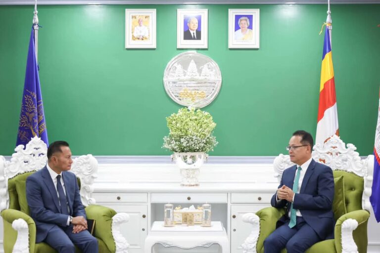 កម្ពុជា​និង​ម៉ាឡេស៊ី​ប្តេជ្ញាចិត្ត​រួម​គ្នា​ប្រឆាំង​នឹង​ការ​បំពុល​បរិយាកាស​ដោ​យ​សំណល់​ប្លា​ស្ទិកក្នុង​ក្របខណ្ឌ​អាស៊ាន​